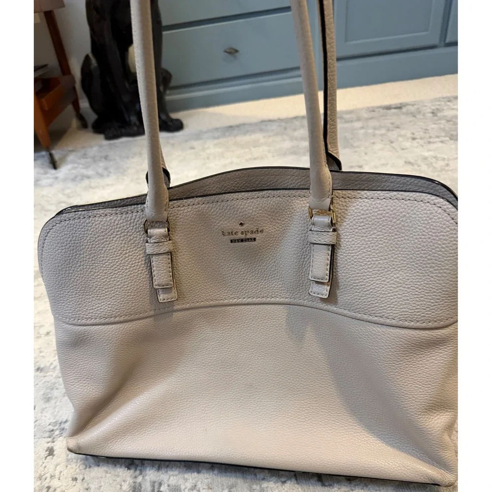 Kate Spade New York Beige Pebbled Leather Tote Shoulder Bag‎ Gold Hardware
